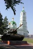 Памятник неизвестному солдату и аллея Славы