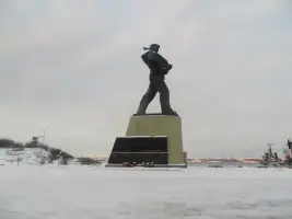 Памятник Героям-Североморцам, защитникам Заполярья