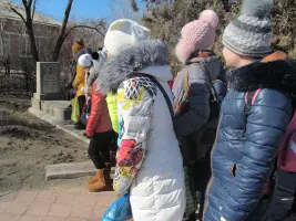 Памятник истории Великой Отечественной войны в виде надгробной плиты летчику-испытателю Борису Ильичу Купцову