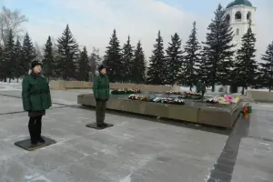 Мемориал у "Вечного огня славы", павшим воинам-иркутянам, фотография 4