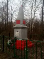 Памятник лейтенанту Кузнецову, сержанту Елисееву и 31 неизвестному солдату, павшим в боях за Родину в 1943 году, фотография 2