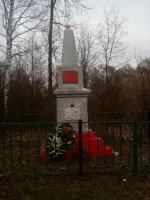 Памятник лейтенанту Кузнецову, сержанту Елисееву и 31 неизвестному солдату, павшим в боях за Родину в 1943 году, фотография 3