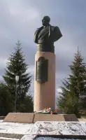 Бюст М.В.Захарову (г.Старица, Тверской обл.)