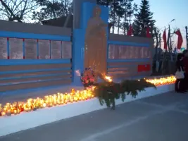 Обелиск армизонцам, погибшим в годы Великой Отечественной войны в селе Армизонском Армизонского района Тюменской области, фотография 4