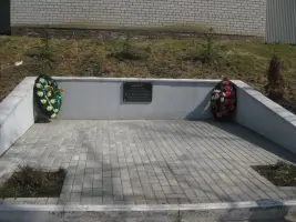 Аллея памяти уроженца города Скопина Героя Советского Союза В. В. Казимирова