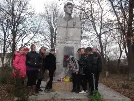 Памятник Хусену Андрухаеву, фотография 2