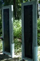 Памятник Воинам и аллея воинской славы в с. Шельшедом