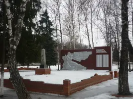 МЕМОРИАЛЬНЫЙ КОМПЛЕКС В ЧЕСТЬ ОДНОСЕЛЬЧАН, ПОГИБШИХ В ГОДЫ ВЕЛИКОЙ ОТЕЧЕСТВЕННОЙ ВОЙНЫ