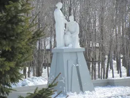 Памятник скорбящей матери, фотография 3