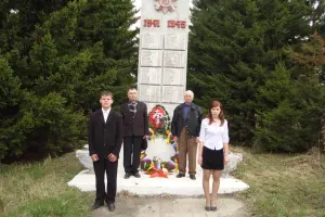 Памятник погибшим воинам-односельчанам, фотография 2