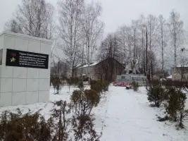Памятник погибшим землякам, фотография 2