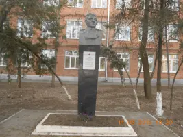Бюст Герою Советского Союза Николаю Ивановичу Гулимову