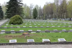 Мемориальный комплекс на кладбище в м. Балино г. Иваново