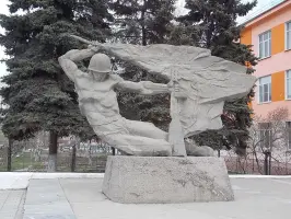 Памятник «Подвиг»