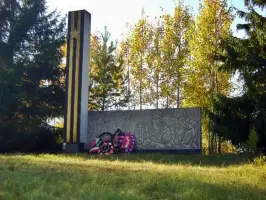 Памятник морякам особой 5-й бригады морской пехоты и пограничникам у реки Роккала (Гороховка) в посёлке Советский Выборгского района