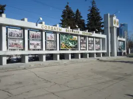 Стела «Солдаты Великой Победы»