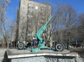 Памятник «Зенитная установка»