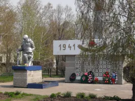 Обелиск землякам, погибшим в годы Великой Отечественной войны (1941-1945 гг.), фотография 2