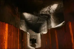 Памятник партизанам Старокарантинских каменоломен, фотография 2