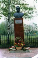 Бюст Героя Советского Союза Дементьева Андрея Александровича
