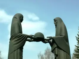 Мемориал «Память» («Скорбящие матери»)