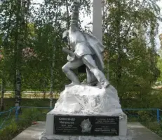 "Памятник Александру Матросову в городе Коряжма", фотография 2