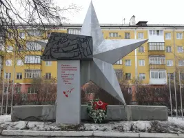 Мемориал труженикам Каменск-Уральского железнодорожного узла, фотография 3