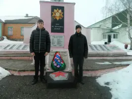 Памятник погибшим воинам, фотография 2