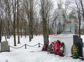 Памятник "Неизвестному солдату" в деревне Крюково Чеховского района Московской области, фотография 4