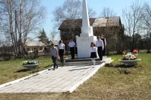 ОБЕЛИСК в память о погибших во время Великой Отечественной войны жителей, фотография 3