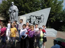 Памятник погибшим воинам округа в селе Пушкарное Белгородского района Белгородской области, фотография 4