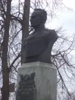Бюст дважды Героя Советского Союза А.В. Алелюхина, фотография 2