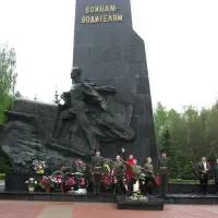 Памятник воинам-водителям