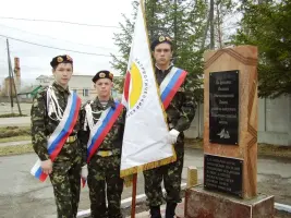 Памятник выпускникам Екатеринославской школы, погибшим на фронтах Великой Отечественной войны, фотография 2