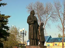 Братская могила 66 советских воинов, погибших в боях с фашистскими захватчиками в посёлке Чернянка