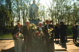 Памятник погибшим воинам-землякам в Великой Отечественной войне 1941-1945 г.г. в хуторе Красночервонном