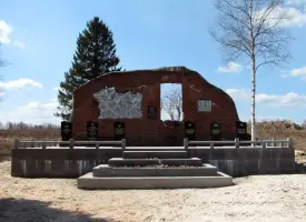 Мемориальная стена школы