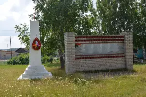 Памятник погибшим на фронте жителям деревень Сохарёво и Жуково
