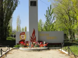 Памятник 13-й гвардейской Полтавской дивизии – саратовский военный монумент