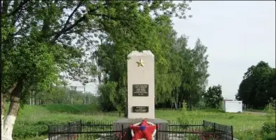 Памятник воинам-землякам. Московская область, Домодедовский район, п. Востряково-2, ул. Чехова