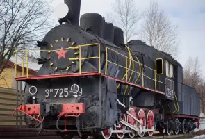 Паровоз ЭМ 725-39 на станции Тверь, фотография 4
