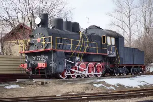 Паровоз ЭМ 725-39 на станции Тверь, фотография 5