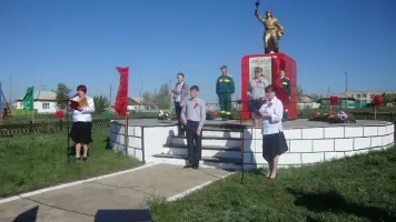 Памятник-обелиск погибшим варшавянам, фотография 3