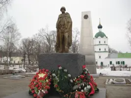 Памятник умершим от ран в годы ВОВ