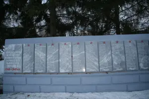 Стела погибшим воинам в годы Великой Отечественной войны
