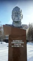 Сквер им. Маршала Г. К. Жукова в Стерлитамаке