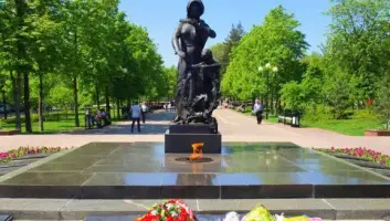 Мемориал "Вечный огонь"