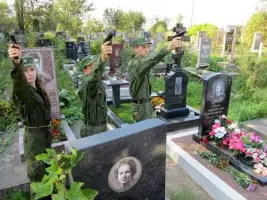Могила Ольги Михайловны Лисиковой, фотография 2