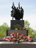 Памятник Героям-землякам