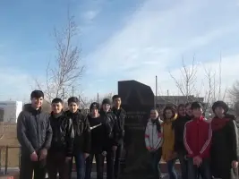 Памятник защитникам Отечества от благодарных потомков